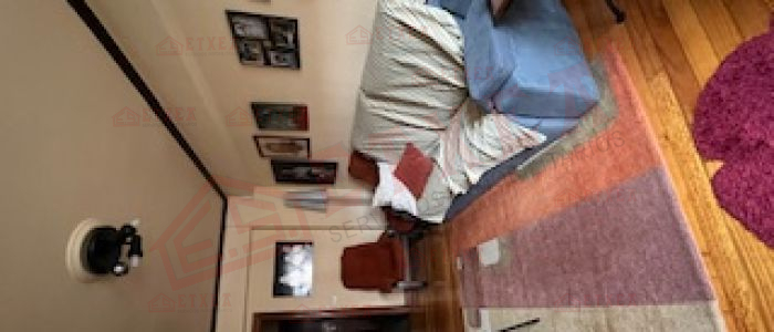 EXCLUSIVA!  VVIENDA EXTERIOR CON BALCON 